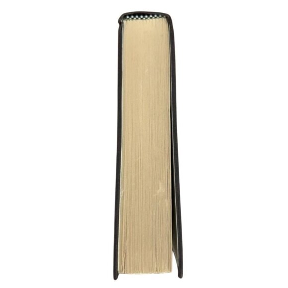 You A Novel 1st Edition Hardcover First Edition 2014 Caroline Kepnes Netflix Ser - Picture 5 of 7